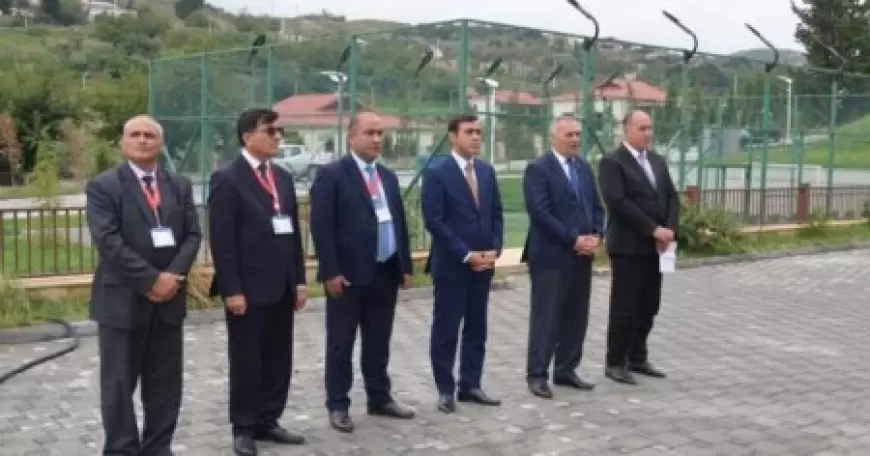 Anar Məmmədov azad olunmuş kənddə seçki qaydalarını pozdu - FOTOFAKT